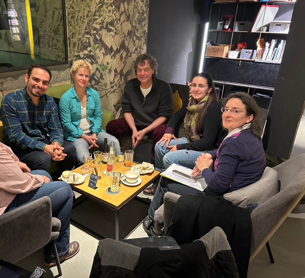 GFK Cafe in Bern mit Spezial Gast michael dillo https://www.frei-raeume.ch/ , Januar 2025